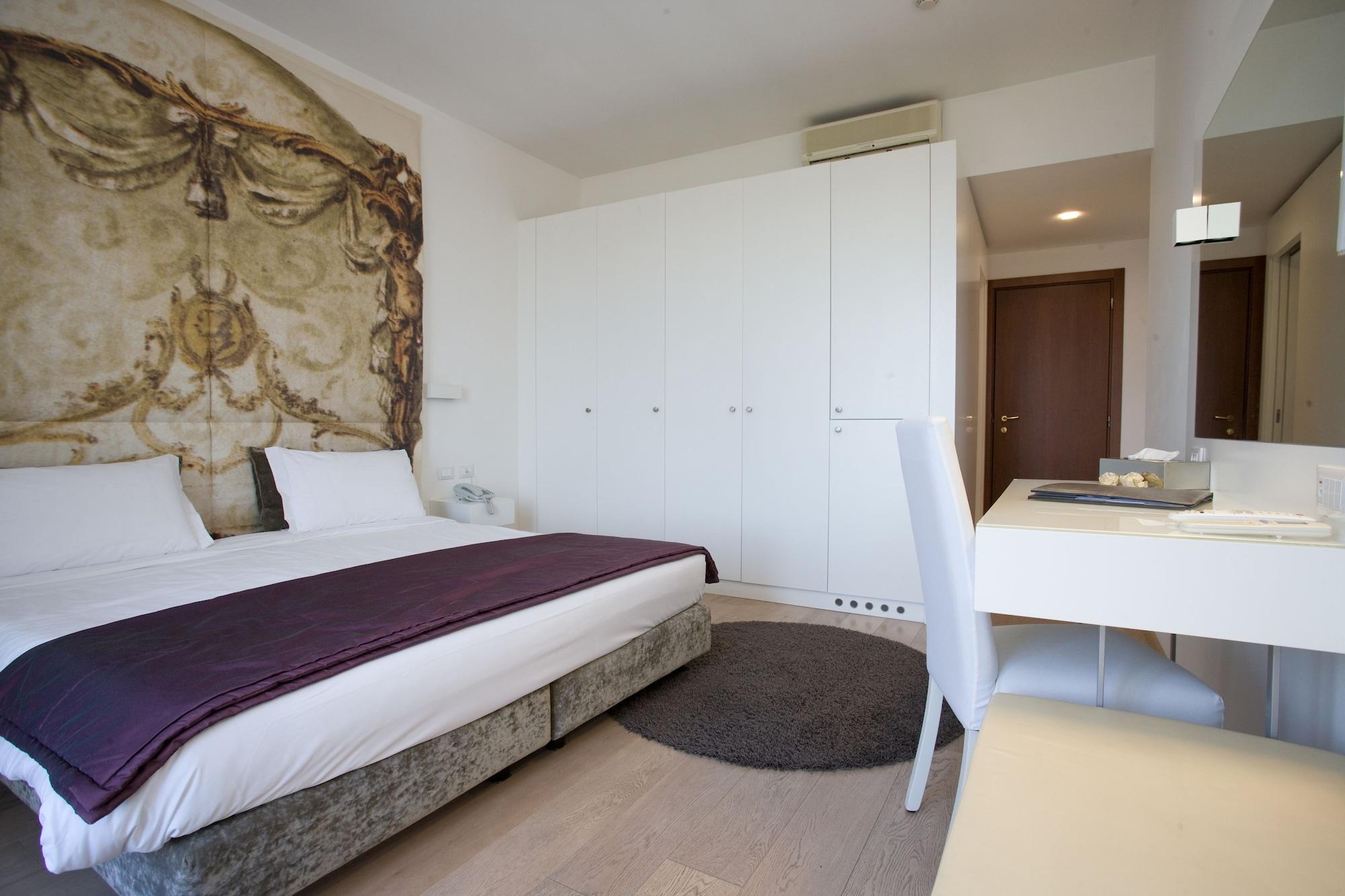 Hotel Castello Di Santa Vittoria Santa Vittoria d'Alba Luaran gambar