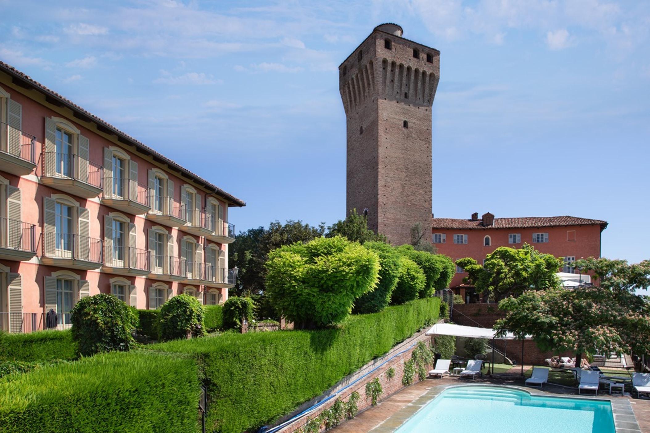 Hotel Castello Di Santa Vittoria Santa Vittoria d'Alba Luaran gambar