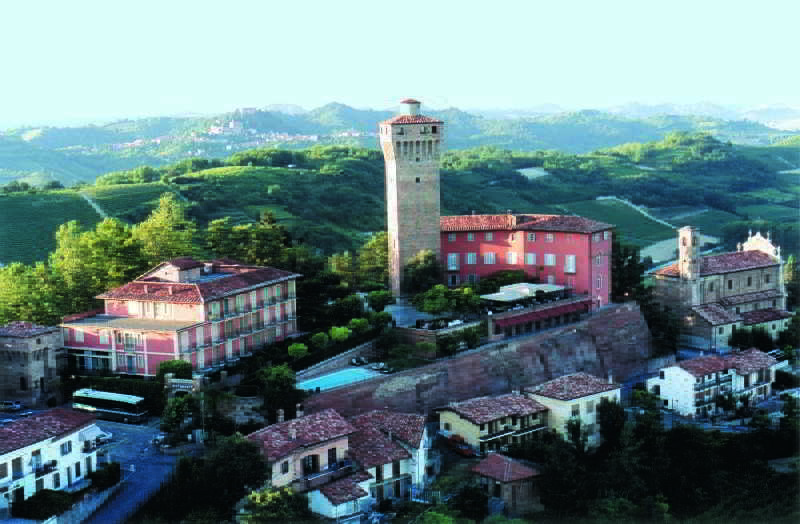 Hotel Castello Di Santa Vittoria Santa Vittoria d'Alba Luaran gambar