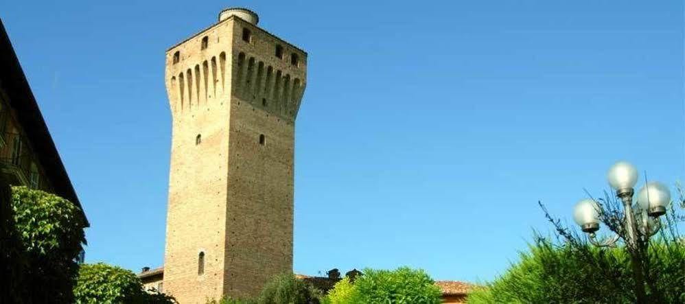 Hotel Castello Di Santa Vittoria Santa Vittoria d'Alba Luaran gambar
